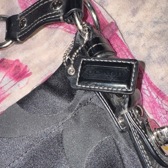 Coach Elegant Black Shoulder Bag with Silver Hardware - Picture 2 of 10